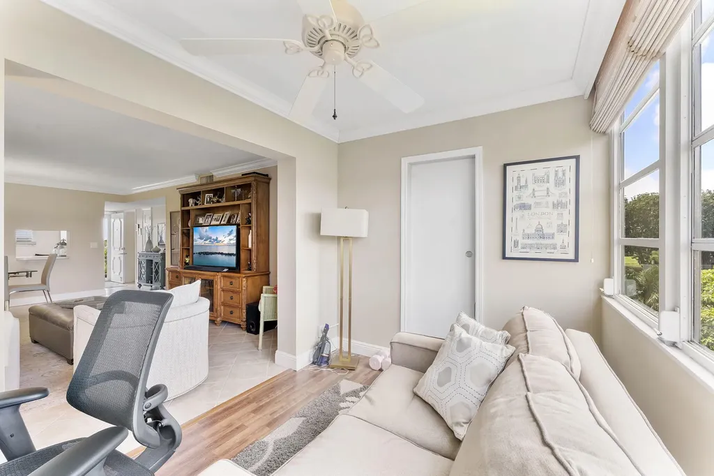 2515 NE 2nd Court Boynton Beach FL 33435