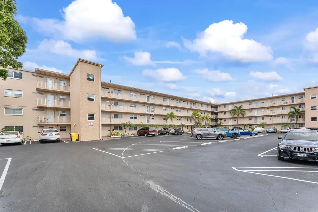 2515 NE 2nd Court Boynton Beach FL 33435