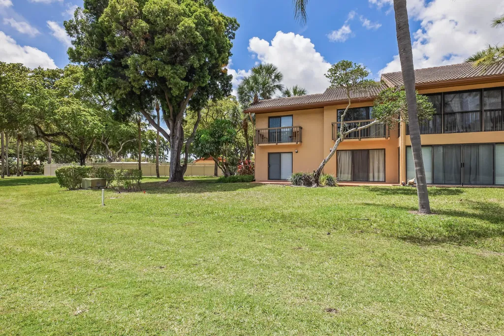 5338 S Fountains Drive Drive S Lake Worth FL 33467