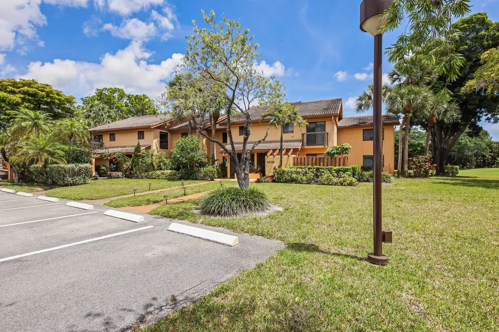 5338 S Fountains Drive Drive S Lake Worth FL 33467