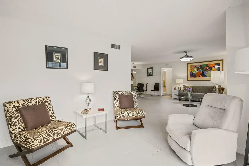5338 S Fountains Drive Drive S Lake Worth FL 33467