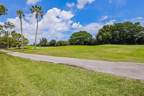 5338 S Fountains Drive Drive S Lake Worth FL 33467
