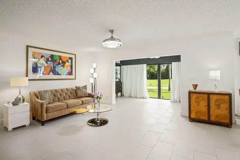 5338 S Fountains Drive Drive S Lake Worth FL 33467
