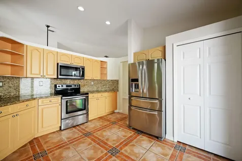 7039 Golf Pointe Circle Tamarac FL 33321