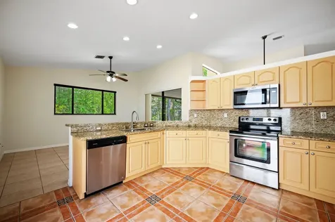 7039 Golf Pointe Circle Tamarac FL 33321