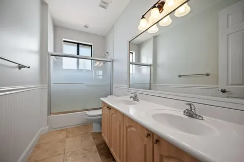7039 Golf Pointe Circle Tamarac FL 33321