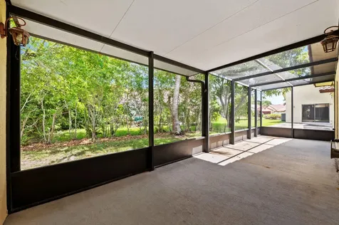 7039 Golf Pointe Circle Tamarac FL 33321
