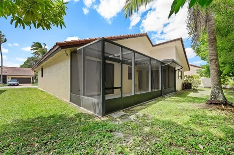 7039 Golf Pointe Circle Tamarac FL 33321