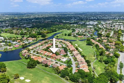 7039 Golf Pointe Circle Tamarac FL 33321