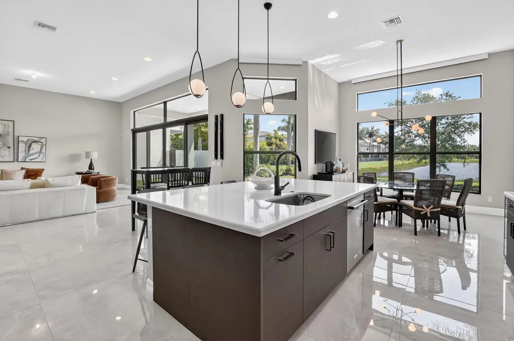 17358 Santaluce Manor Boca Raton FL 33496