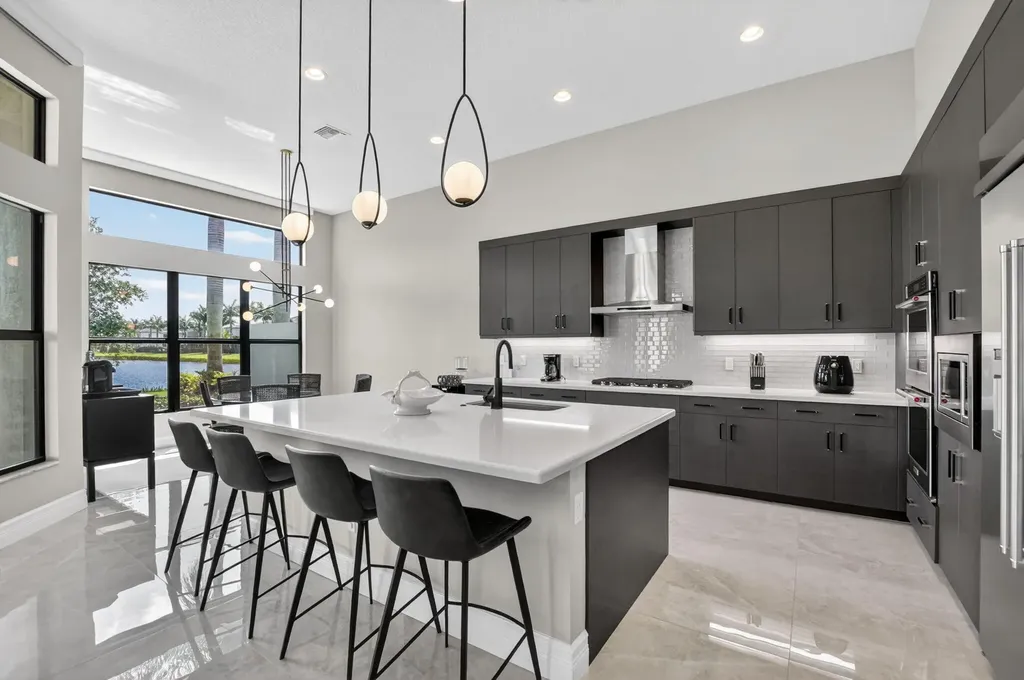 17358 Santaluce Manor Boca Raton FL 33496