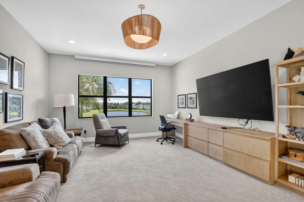 17358 Santaluce Manor Boca Raton FL 33496