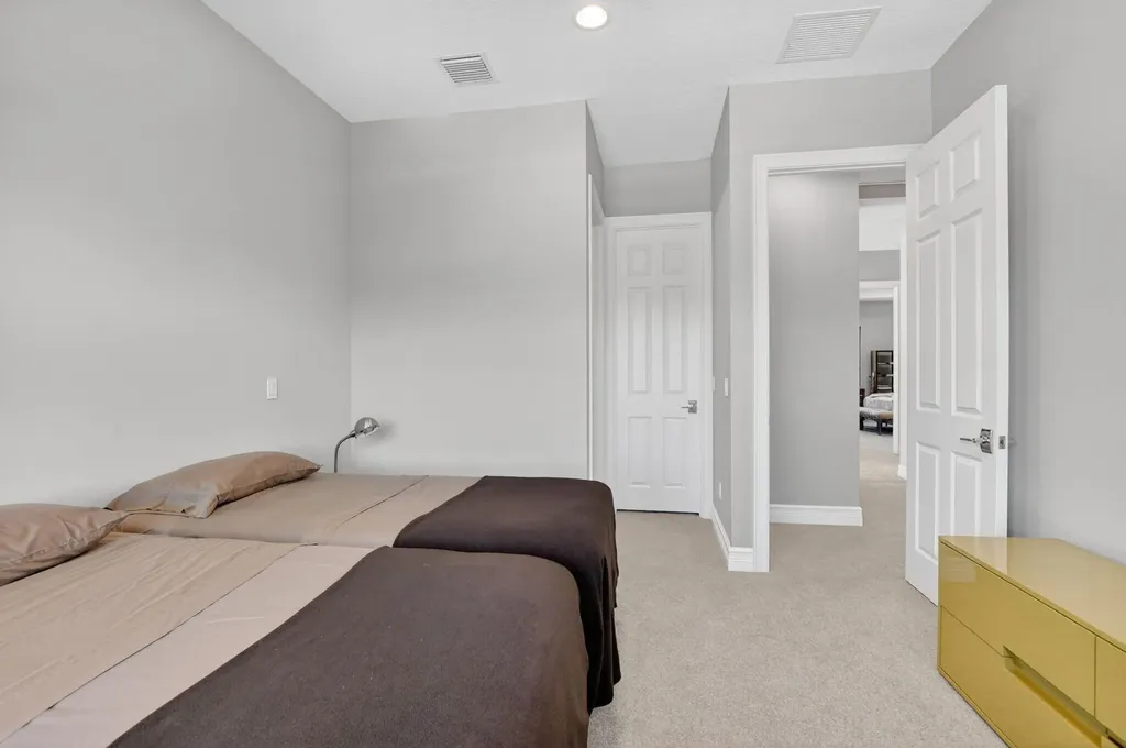 17358 Santaluce Manor Boca Raton FL 33496