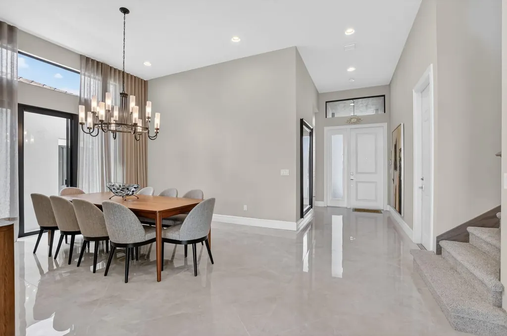 17358 Santaluce Manor Boca Raton FL 33496