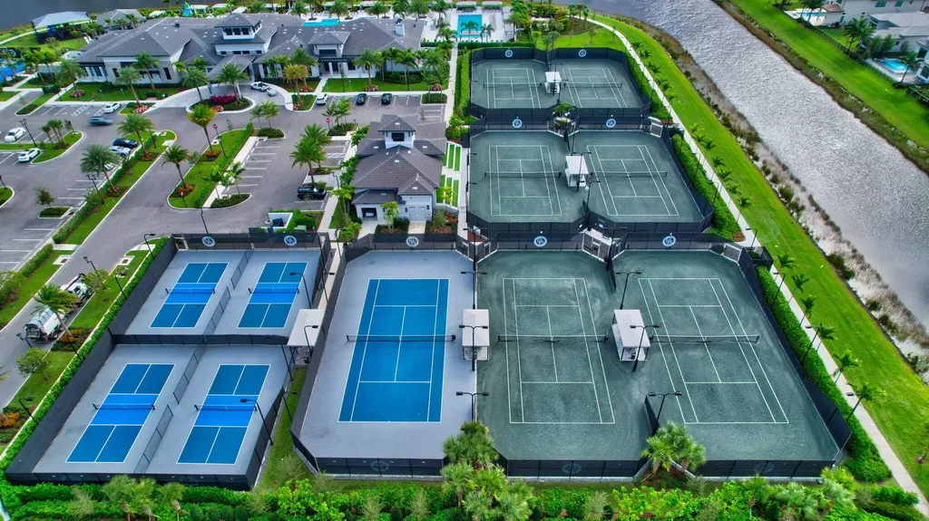 17358 Santaluce Manor Boca Raton FL 33496