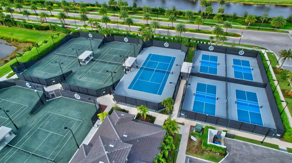 17358 Santaluce Manor Boca Raton FL 33496