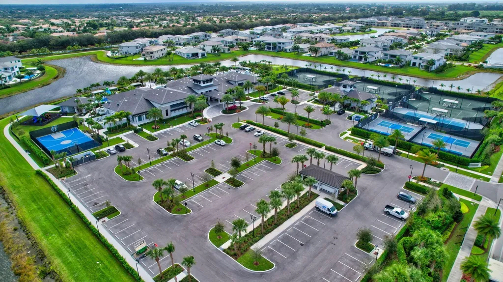17358 Santaluce Manor Boca Raton FL 33496