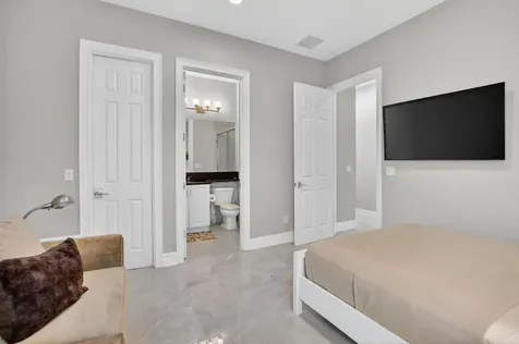 17358 Santaluce Manor Boca Raton FL 33496