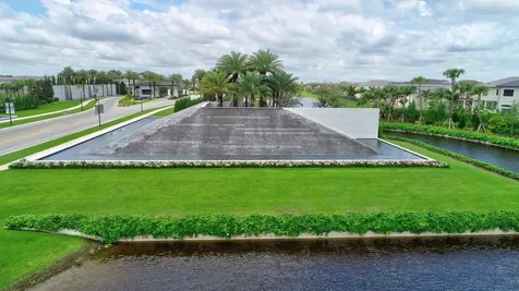 17358 Santaluce Manor Boca Raton FL 33496