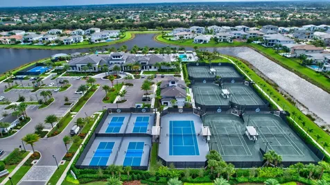 17358 Santaluce Manor Boca Raton FL 33496