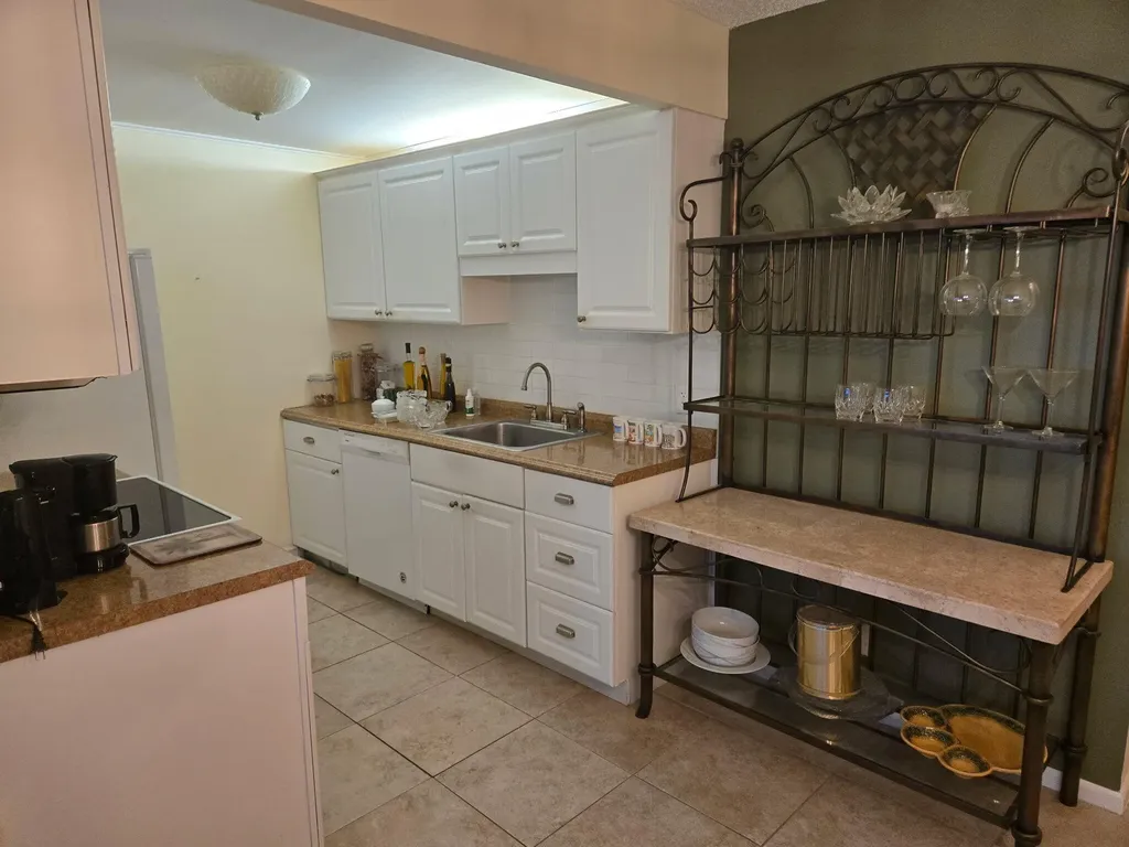 4047 N Newport N Deerfield Beach FL 33442