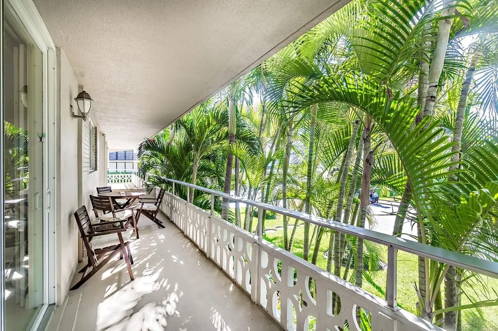 139 Sunrise Avenue Palm Beach FL 33480