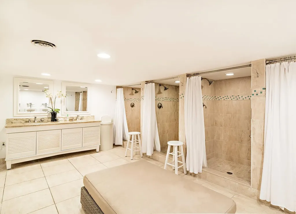 139 Sunrise Avenue Palm Beach FL 33480