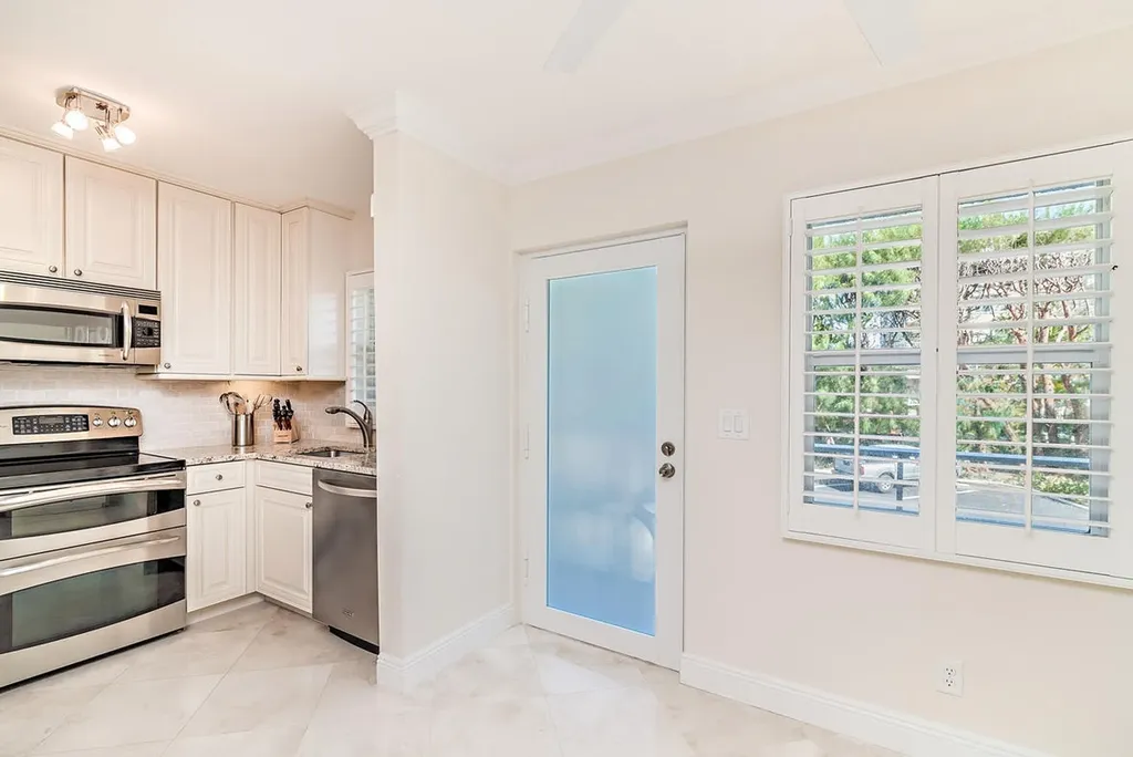139 Sunrise Avenue Palm Beach FL 33480