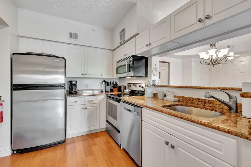 3317 Tuscany Way Boynton Beach FL 33435