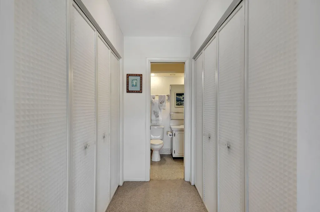100 Shore Court North Palm Beach FL 33408