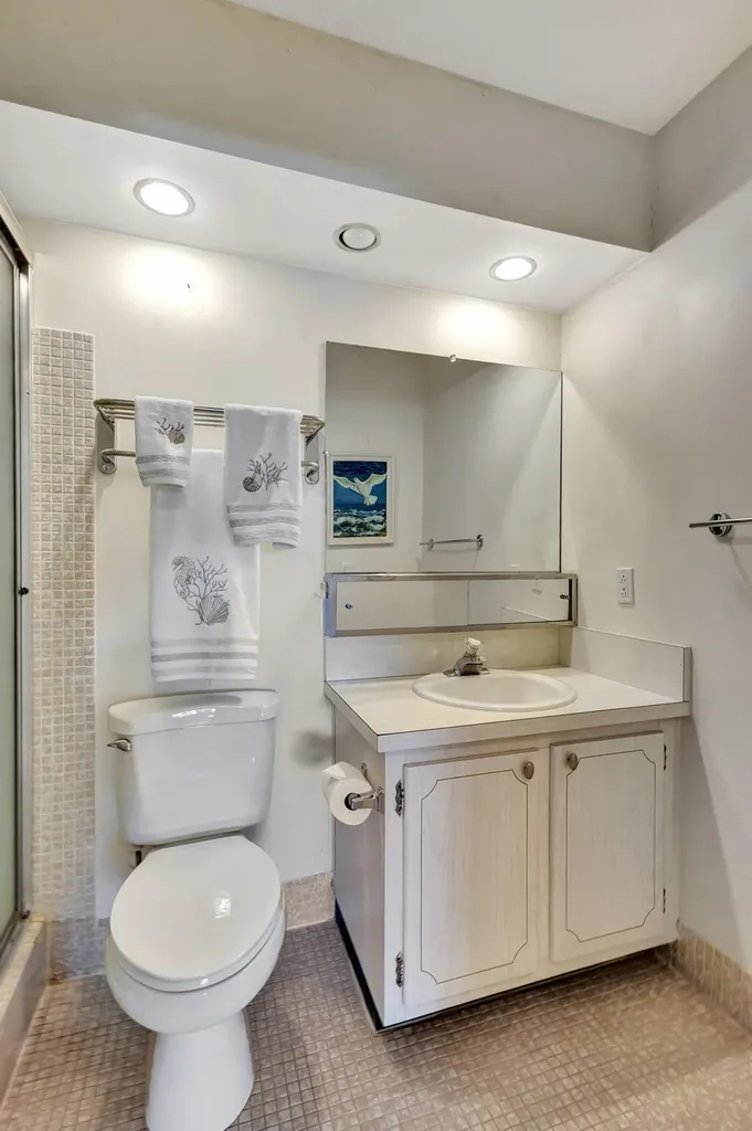 100 Shore Court North Palm Beach FL 33408