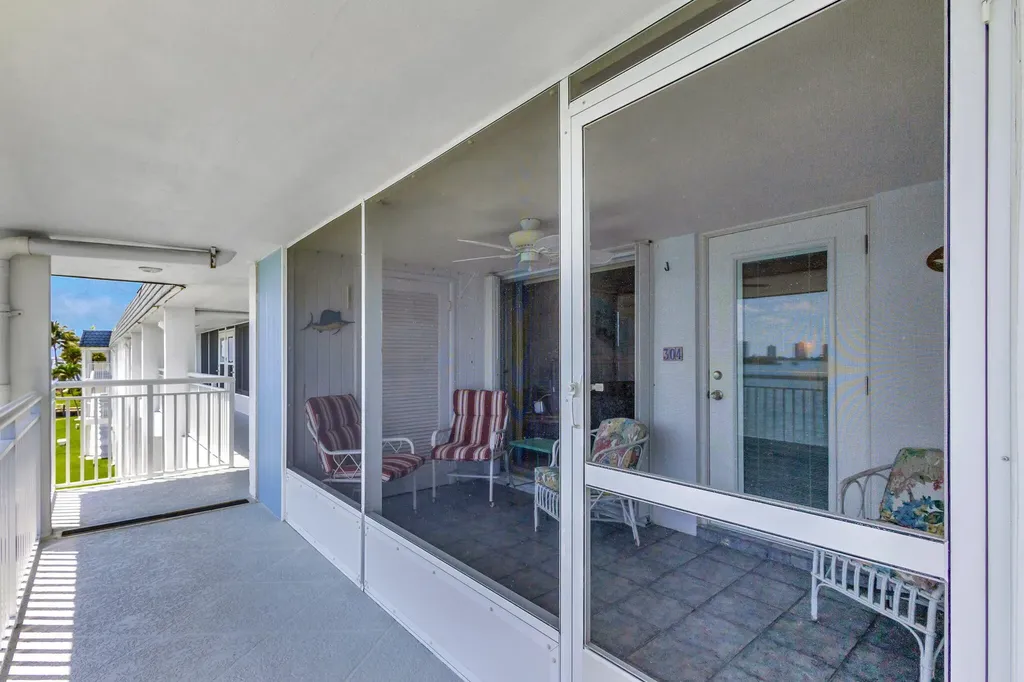 100 Shore Court North Palm Beach FL 33408