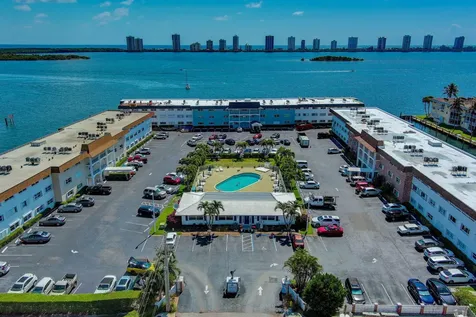 100 Shore Court North Palm Beach FL 33408