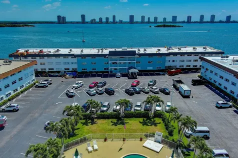 100 Shore Court North Palm Beach FL 33408