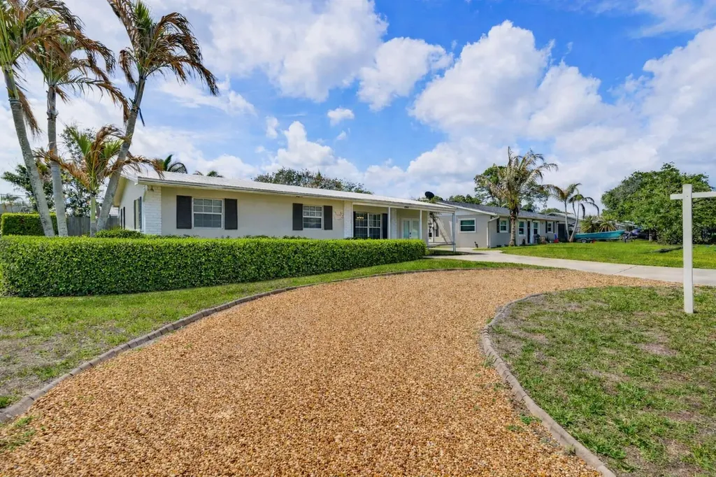 1864 SE Lafayette Street Stuart FL 34997
