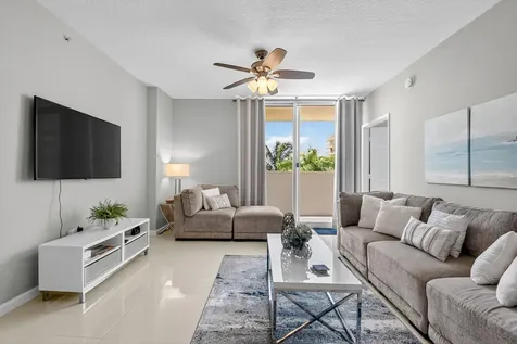 625 Casa Loma Boulevard Boynton Beach FL 33435