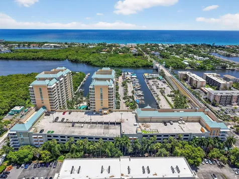 625 Casa Loma Boulevard Boynton Beach FL 33435