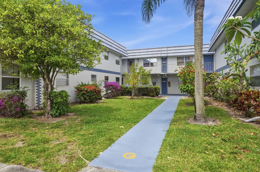 373 Tuscany G Delray Beach FL 33446