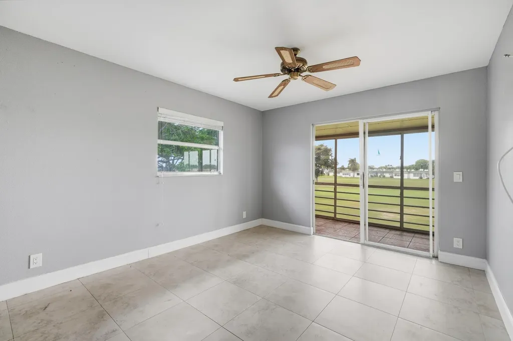 373 Tuscany G Delray Beach FL 33446