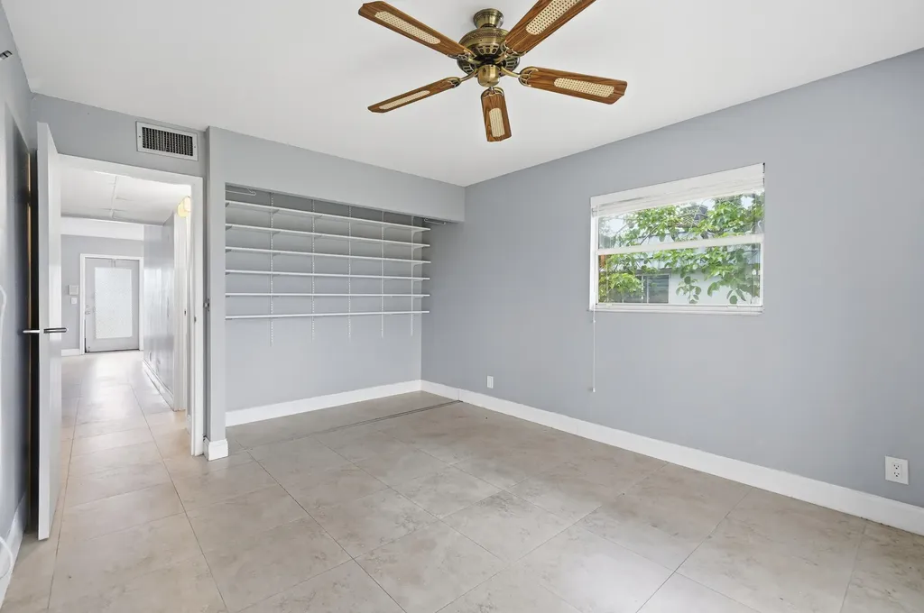 373 Tuscany G Delray Beach FL 33446