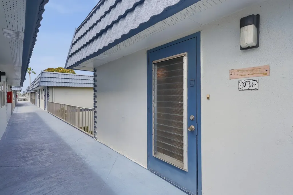 373 Tuscany G Delray Beach FL 33446