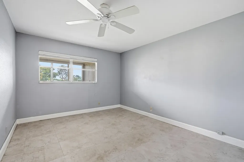 373 Tuscany G Delray Beach FL 33446