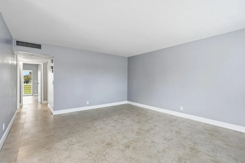 373 Tuscany G Delray Beach FL 33446