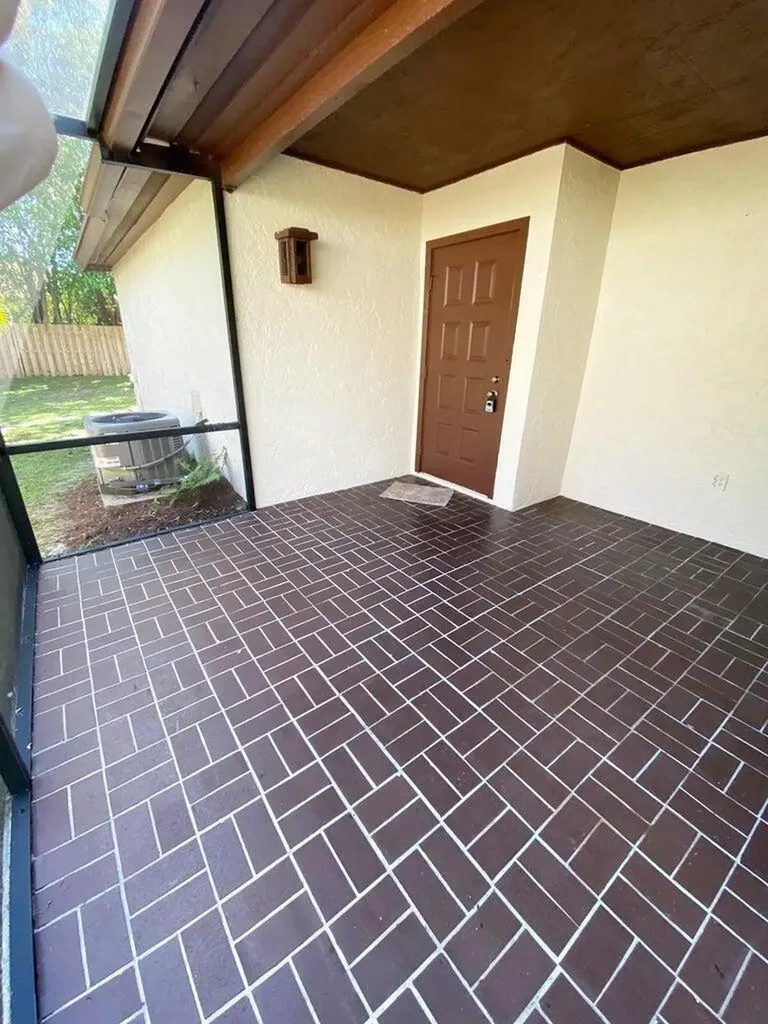4477 NW 3rd Drive Delray Beach FL 33445