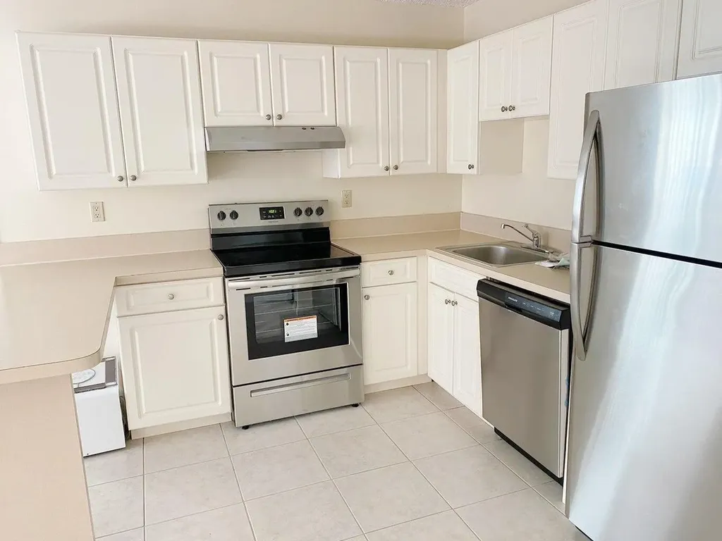 4477 NW 3rd Drive Delray Beach FL 33445