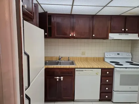 3750 Inverrary Drive Lauderhill FL 33319