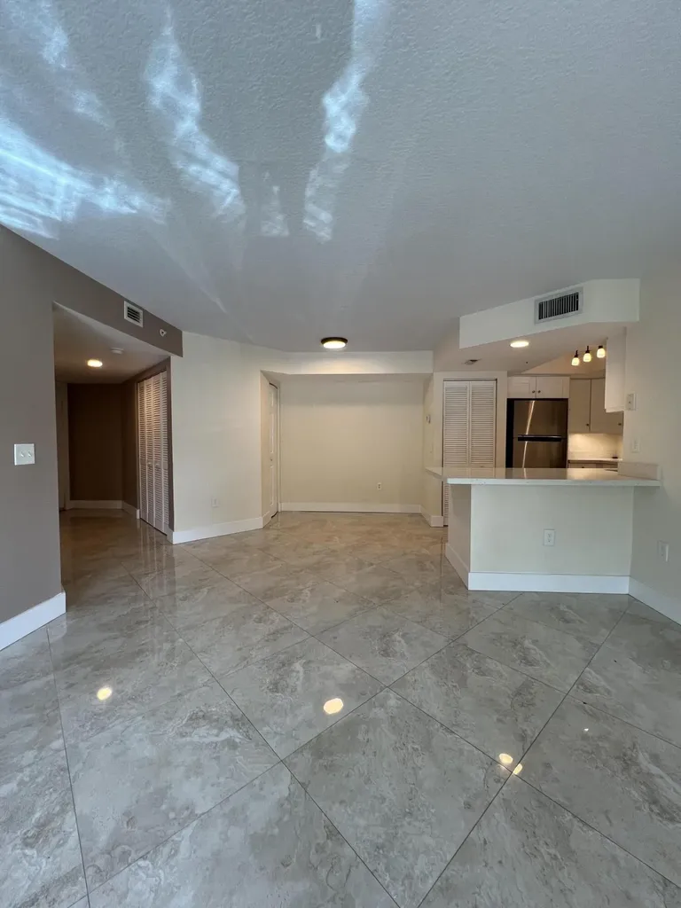 4187 N Haverhill Road West Palm Beach FL 33417