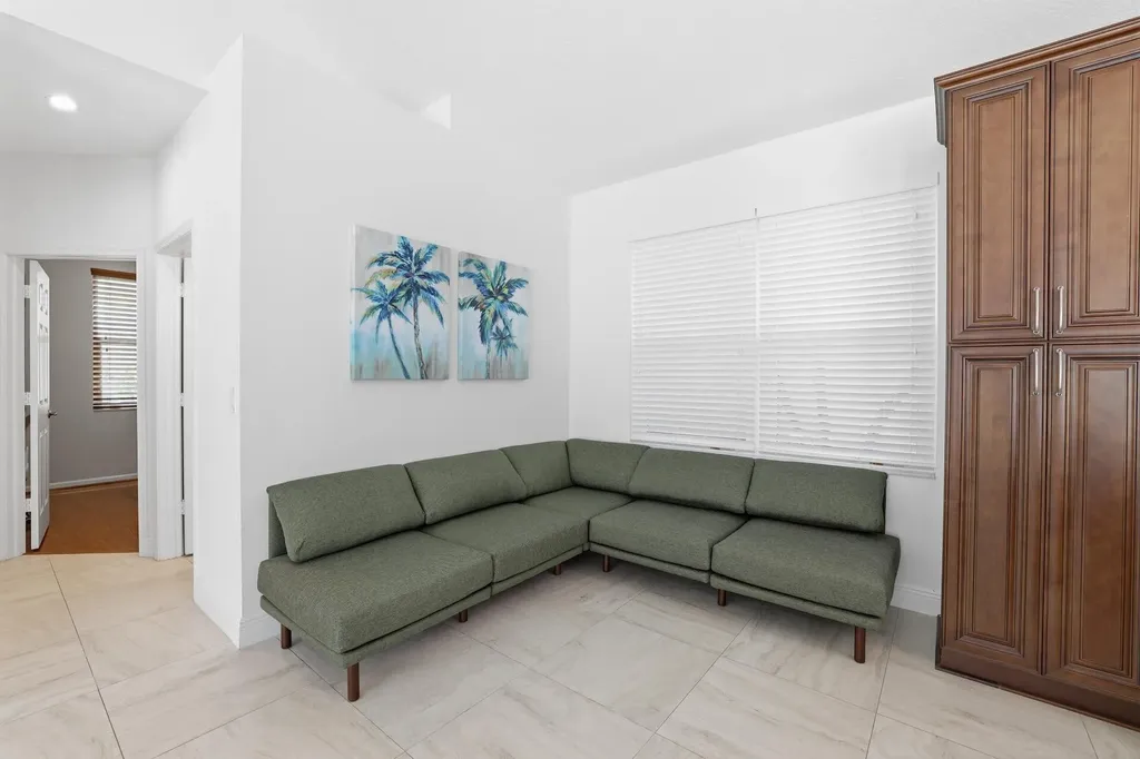 5056 Ventura Drive Delray Beach FL 33484