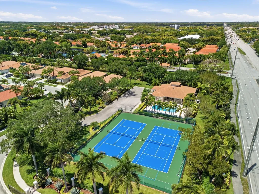 5056 Ventura Drive Delray Beach FL 33484