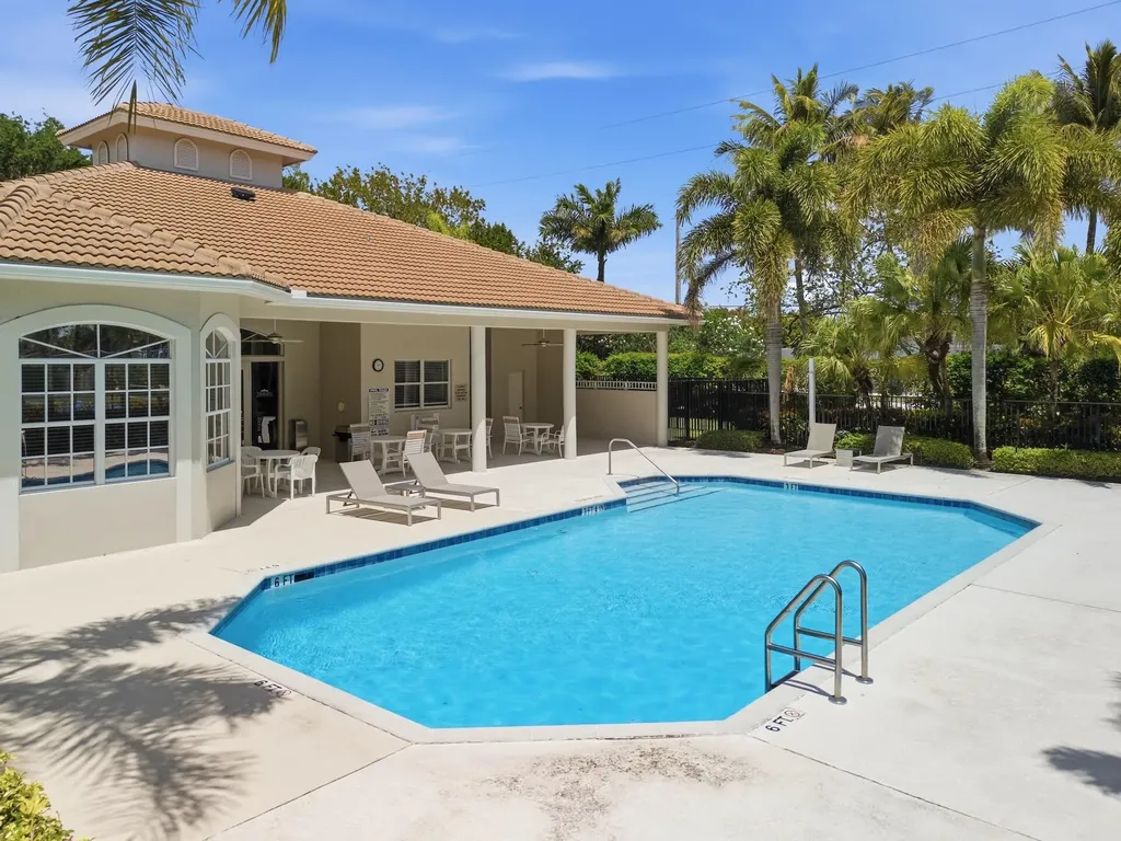 5056 Ventura Drive Delray Beach FL 33484